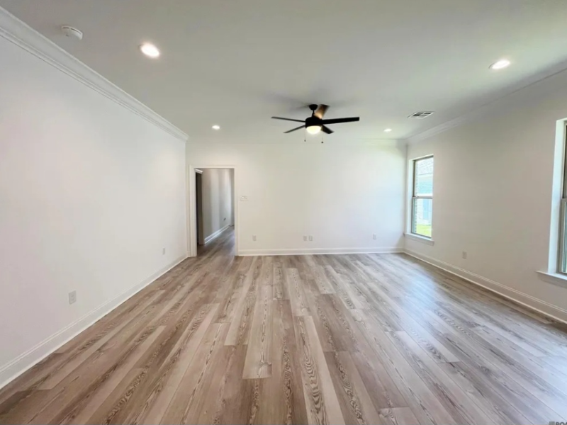 13132 Hawk Creek St - Photo 3 of 10