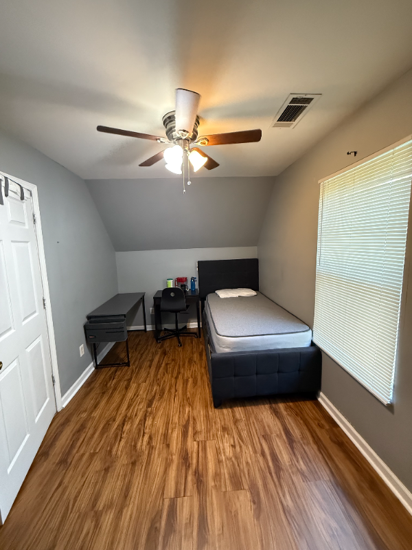 339 Henry Aaron Ave Sw - Photo 2 of 9