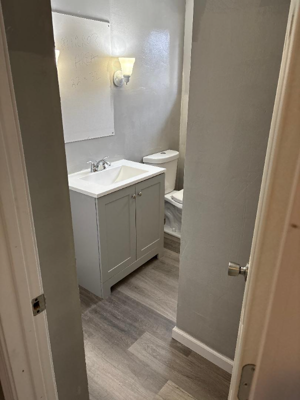 190 Aurora Ave - Photo 4 of 12