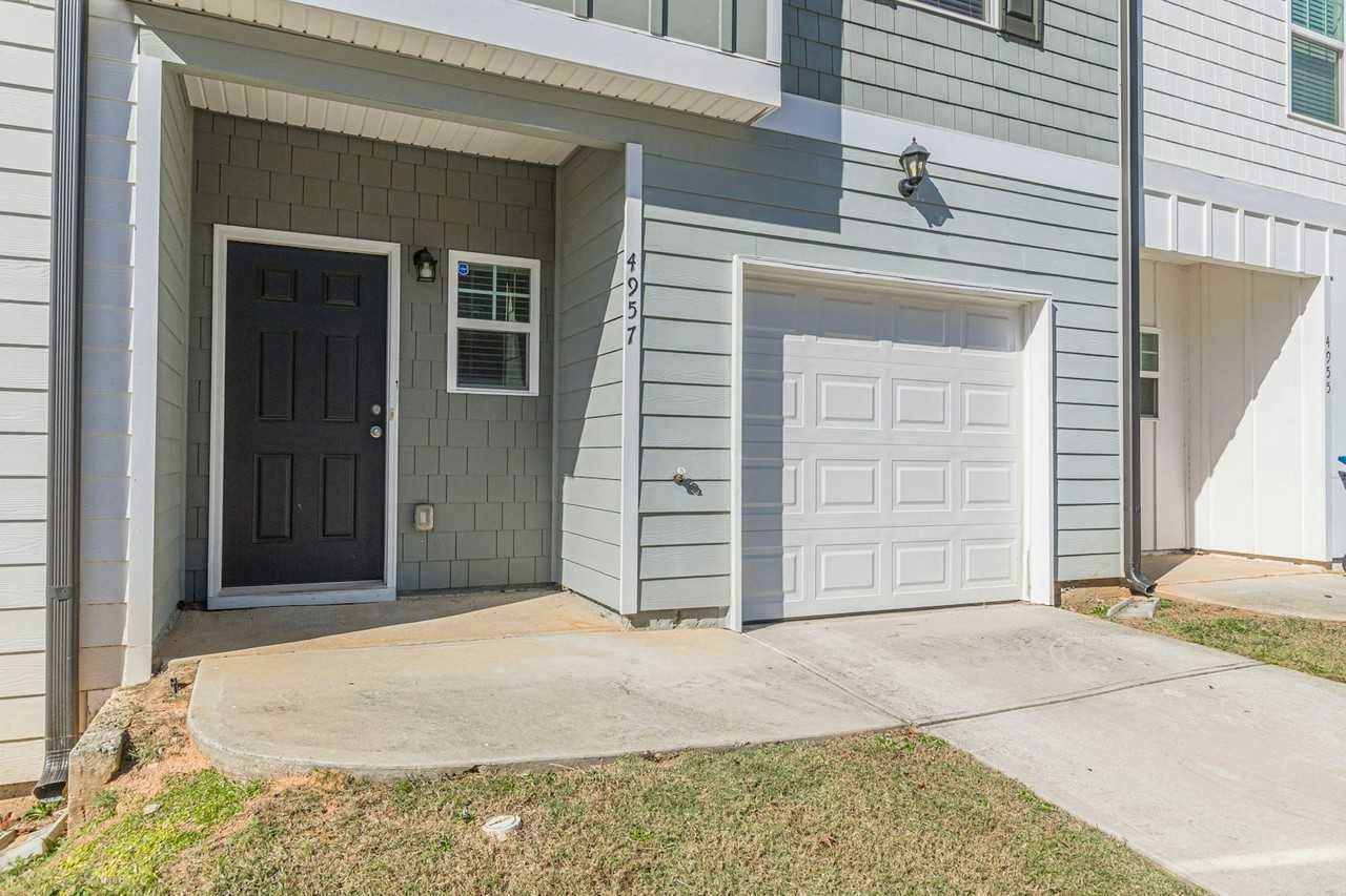 4957 Elm Brook Drive - Photo 4 of 50