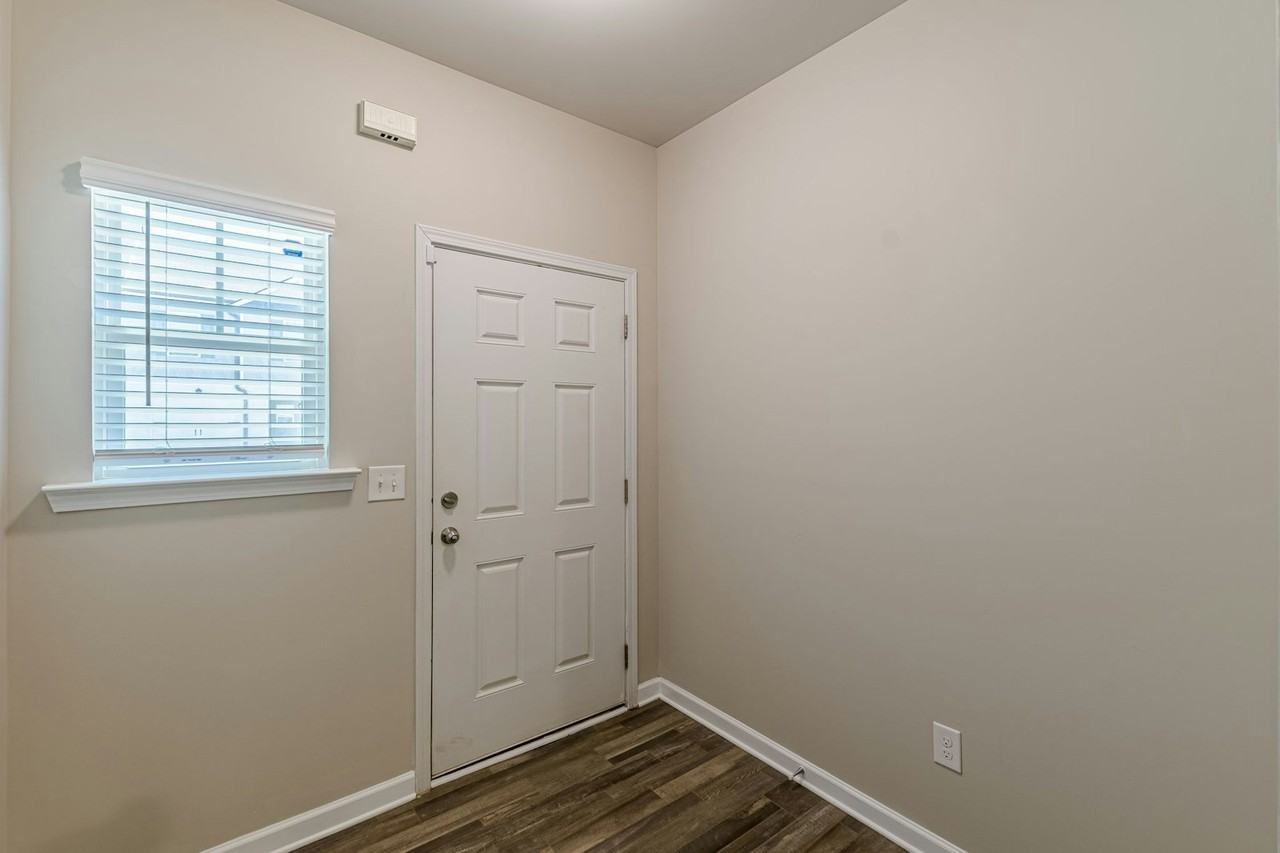 4957 Elm Brook Drive - Photo 5 of 50