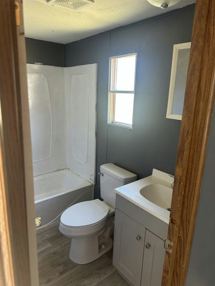 194 Youngs Mill Road, Unit A - Photo 2 of 3