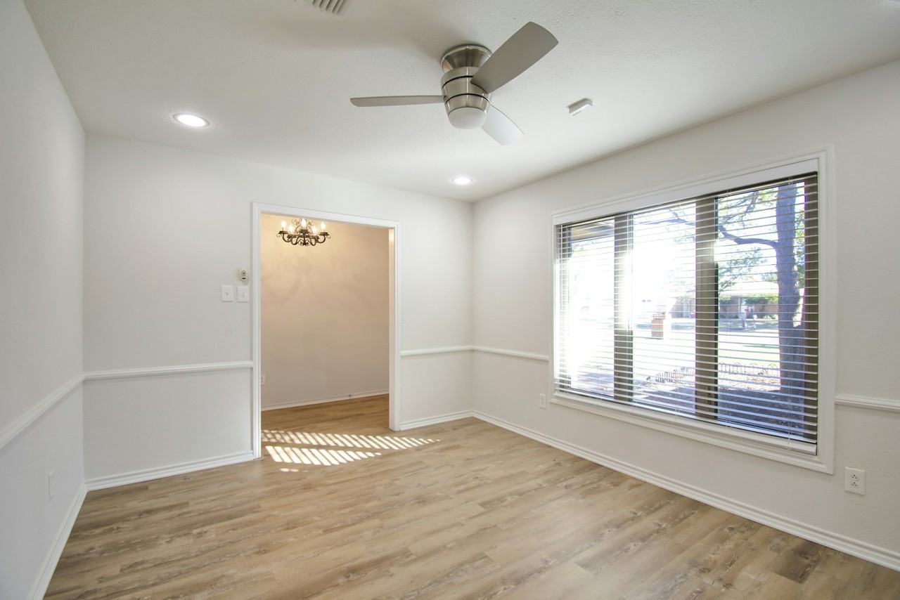 5416 95th Street - Photo 3 of 23