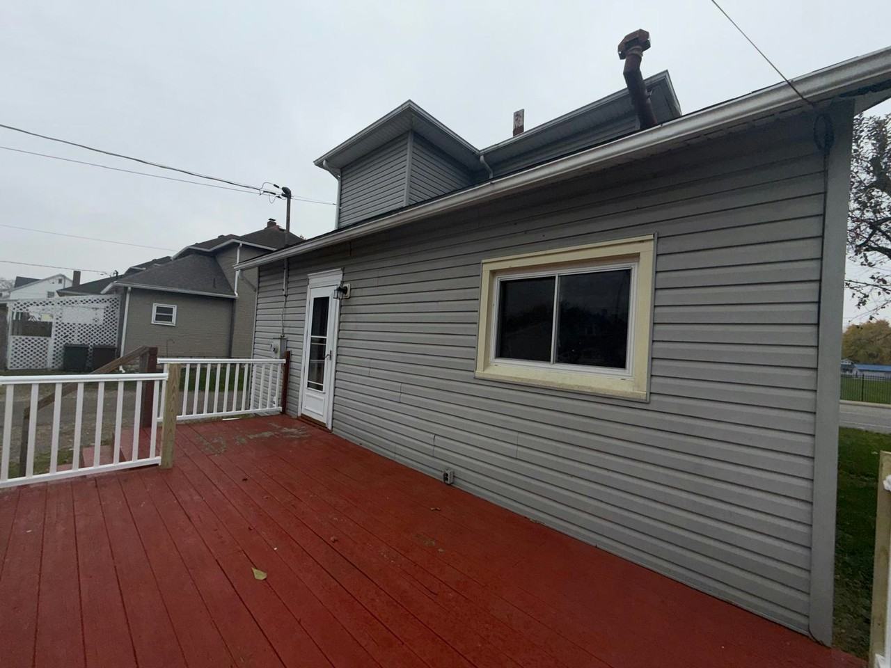 418 East Ash Street - Photo 2 of 12