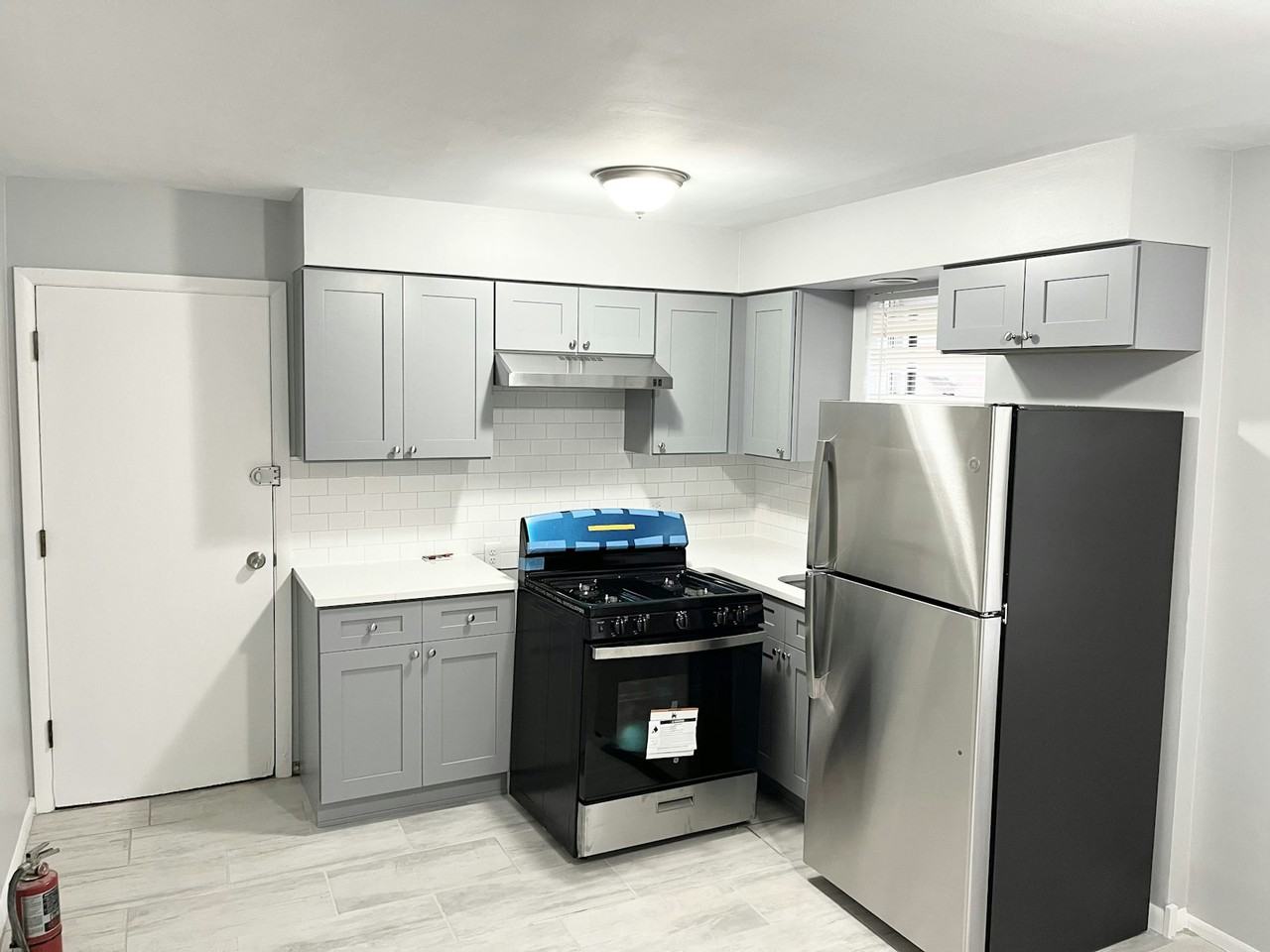 9212 South Kedzie Avenue, Unit 1W - Photo 2 of 6