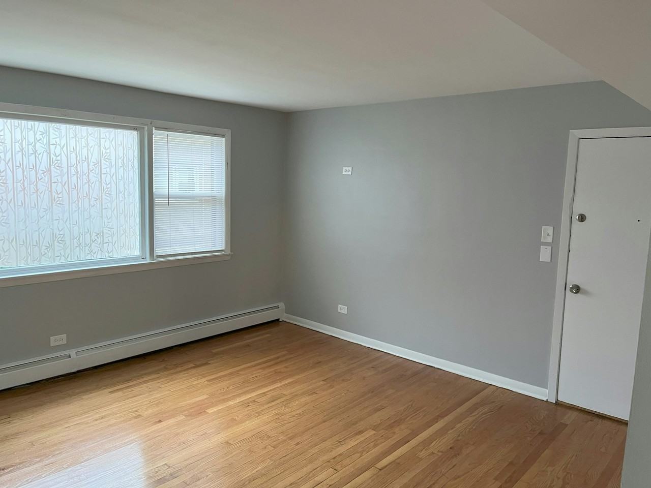 9212 South Kedzie Avenue, Unit 1W - Photo 5 of 6