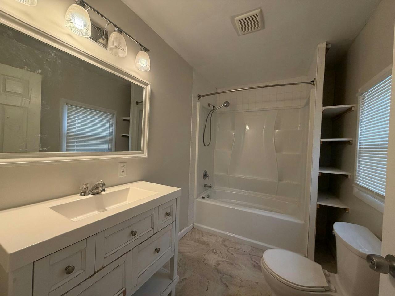 307 4th Street - Photo 2 of 10