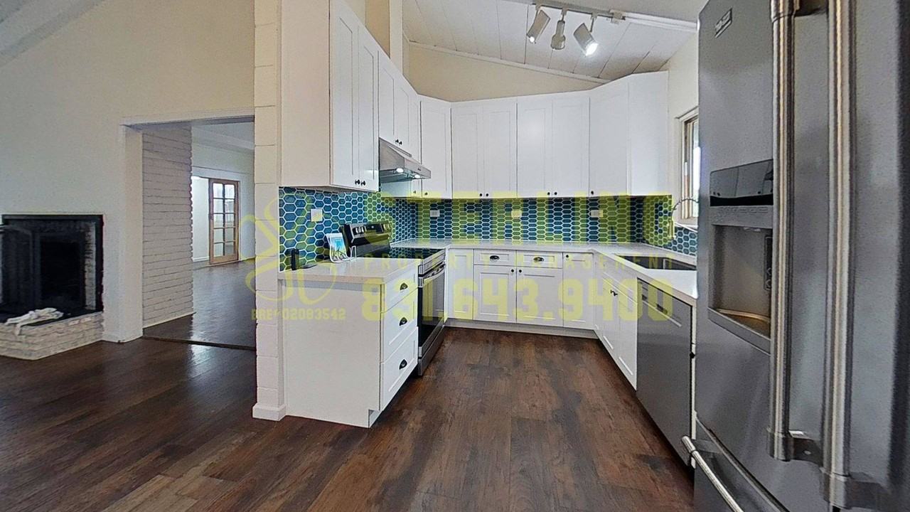 1605 Broadway Ave - Photo 2 of 17