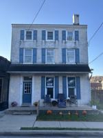 featured image of 14 Gay St #2B