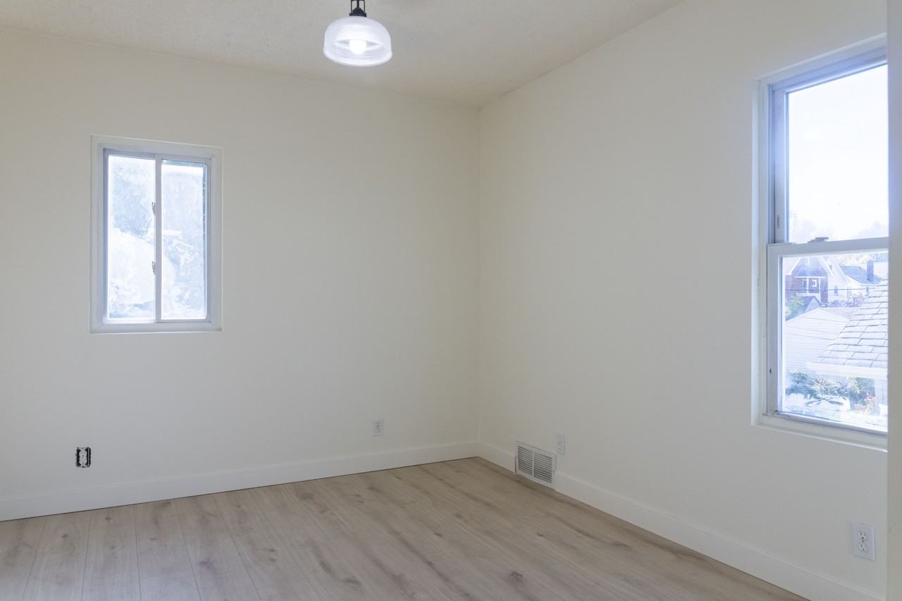 2301 Hood Ave #NA - Photo 6 of 12