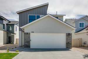 featured image of 336 S Calf Creek Ave #NA