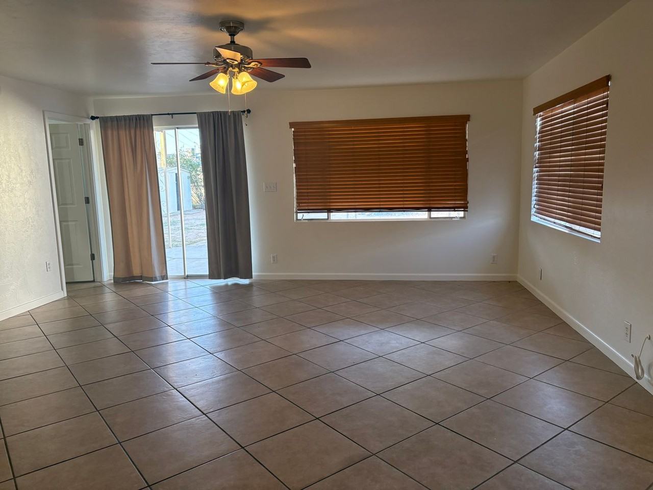 2643 E 19th St - Photo 4 of 15