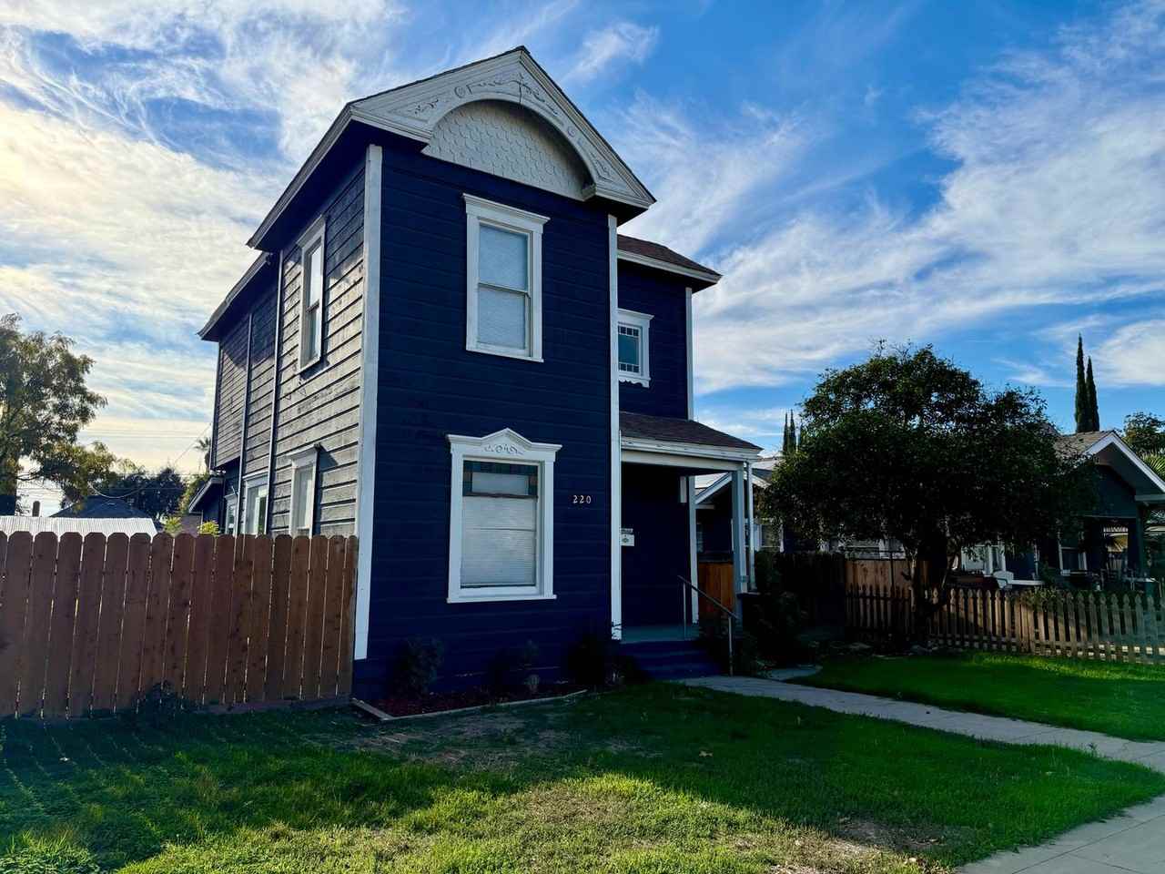 220 S K St - Photo 2 of 37