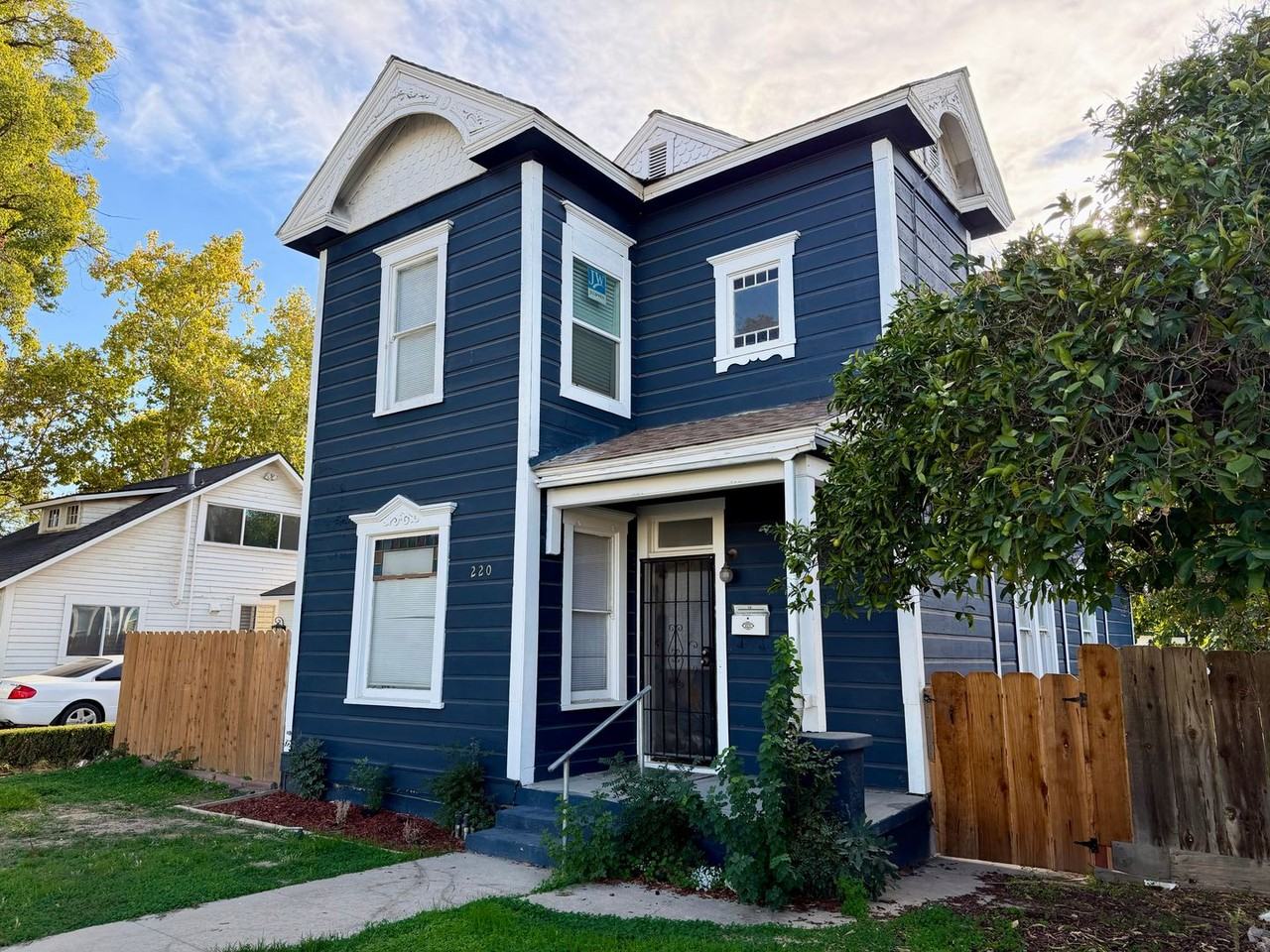 220 S K St - Photo 3 of 37