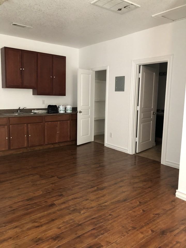 1808 San Angelo #NA - Photo 2 of 5