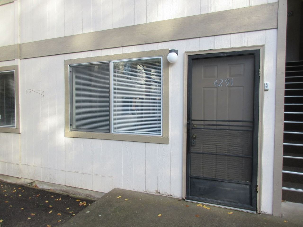 4291 Tiffany Pl Ne - Photo 2 of 13