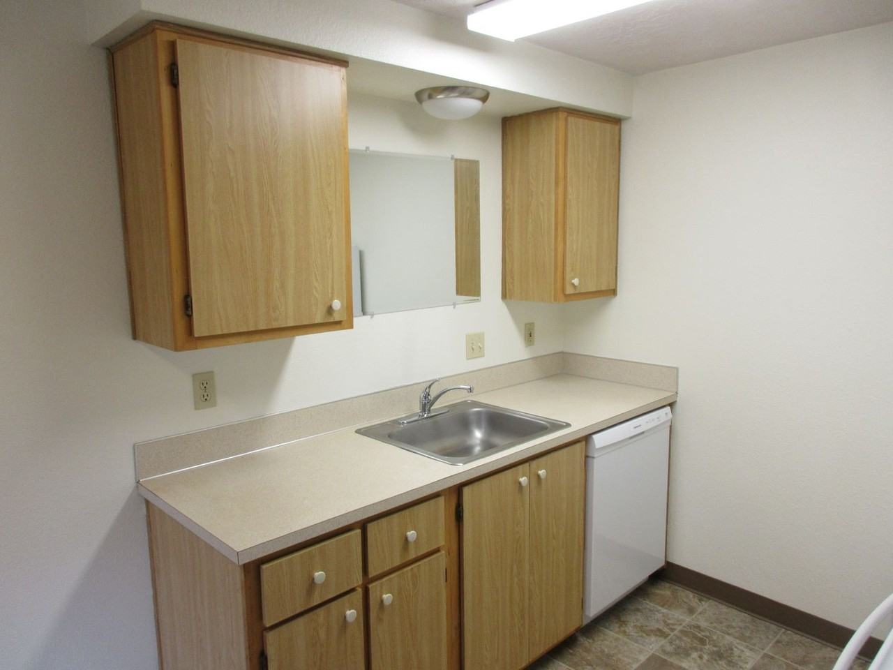 4291 Tiffany Pl Ne - Photo 2 of 13