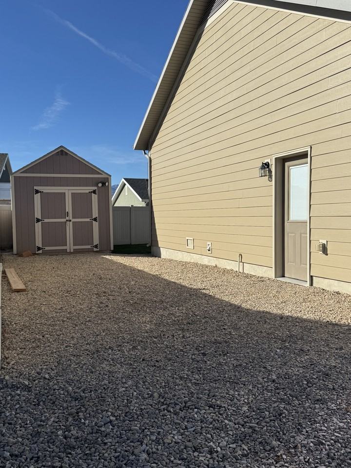 1022 S 1050 E #NA - Photo 6 of 29