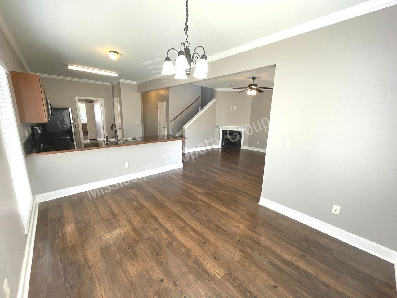 302 Shumard Cv - Photo 5 of 27