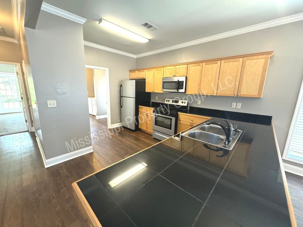 305 Shumard Cv - Photo 5 of 27