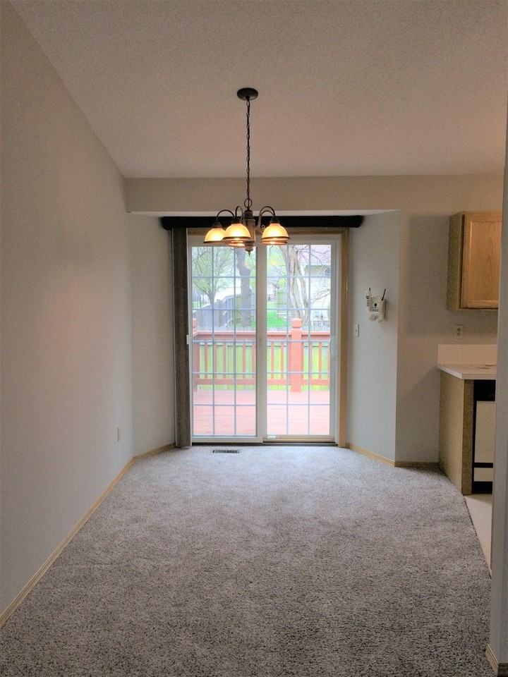 11701 W Westport St - Photo 3 of 16