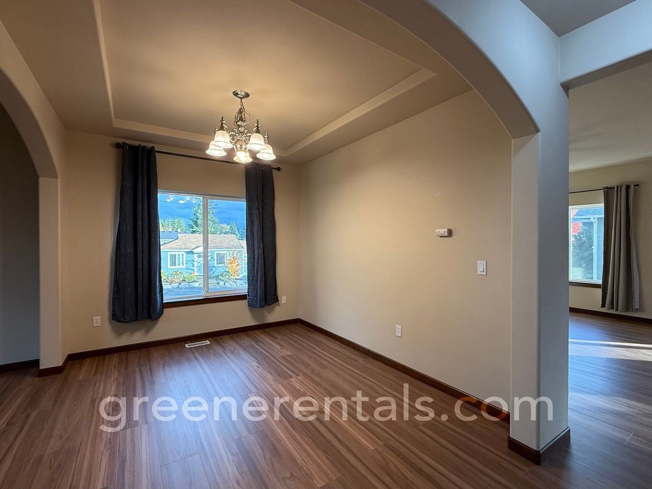 611 H St Sw - Photo 6 of 44