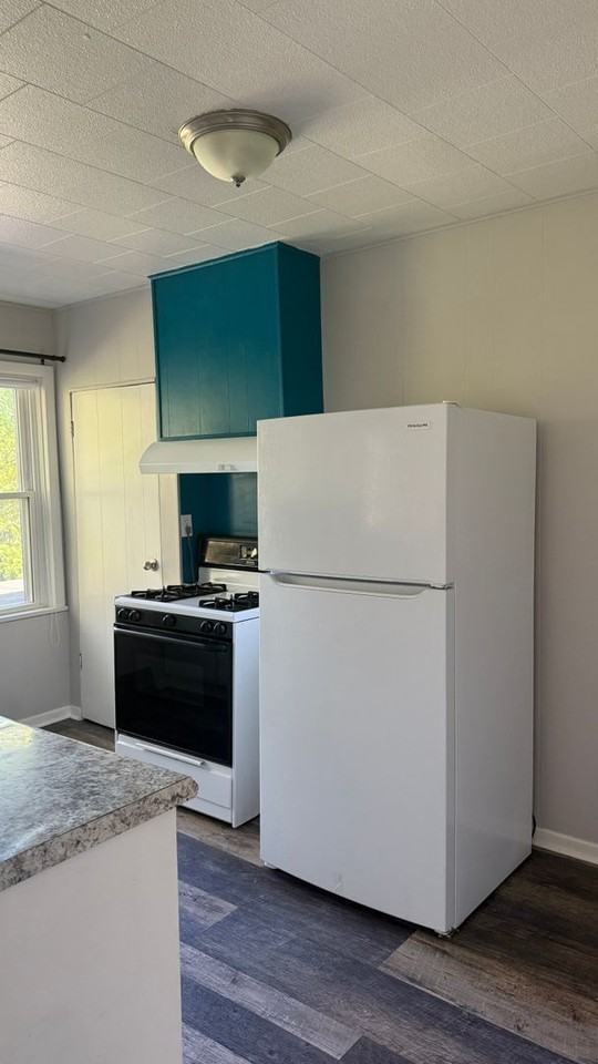 2753 2753 Unit2 North Mercer Rd - Photo 3 of 8