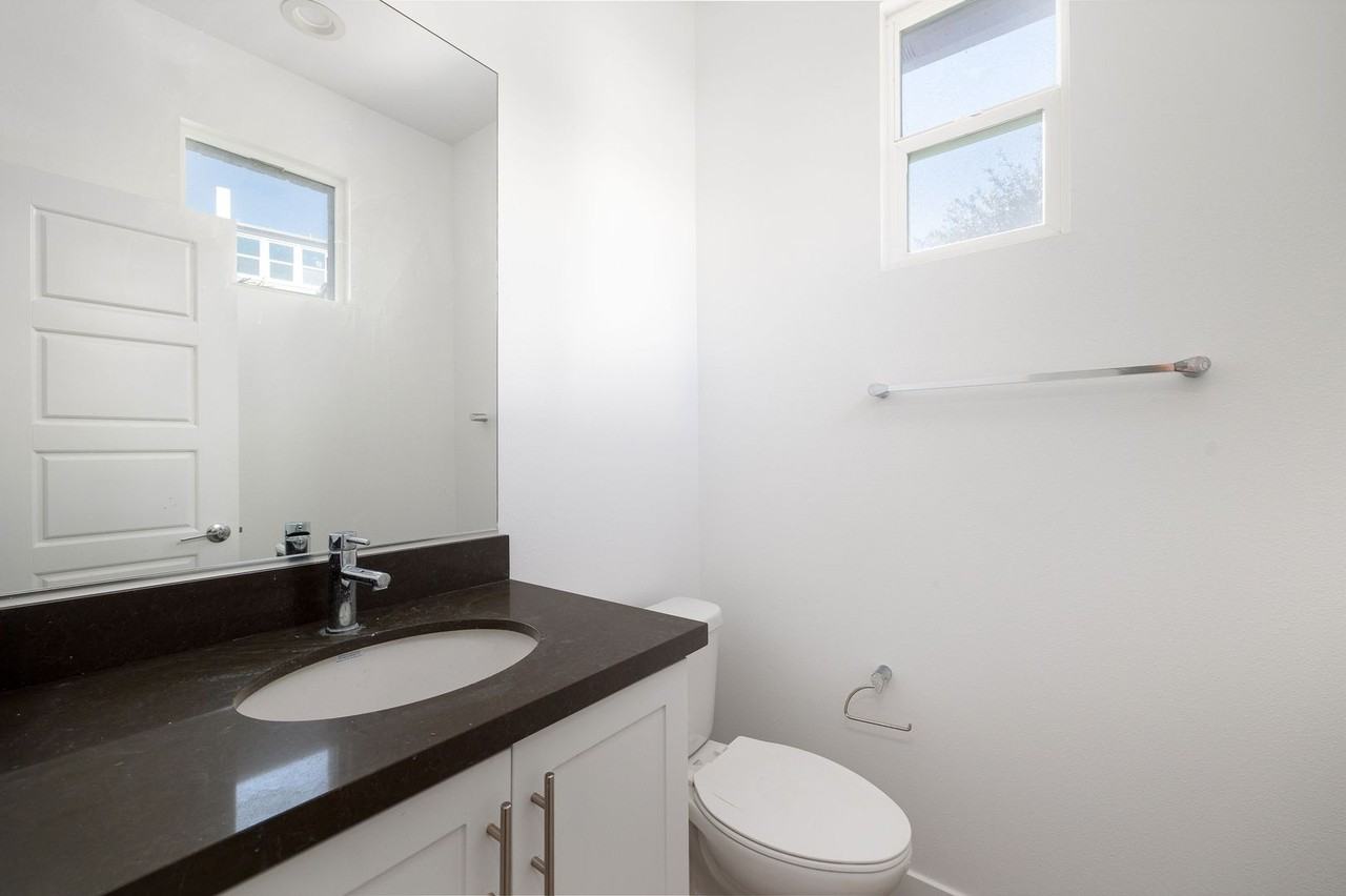 2176 Element Way - Photo 6 of 20