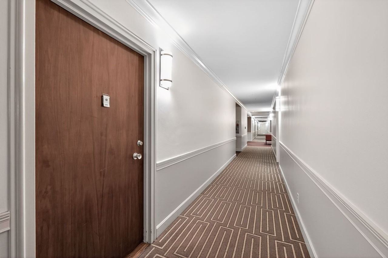 2324 Madison Rd - Photo 3 of 25