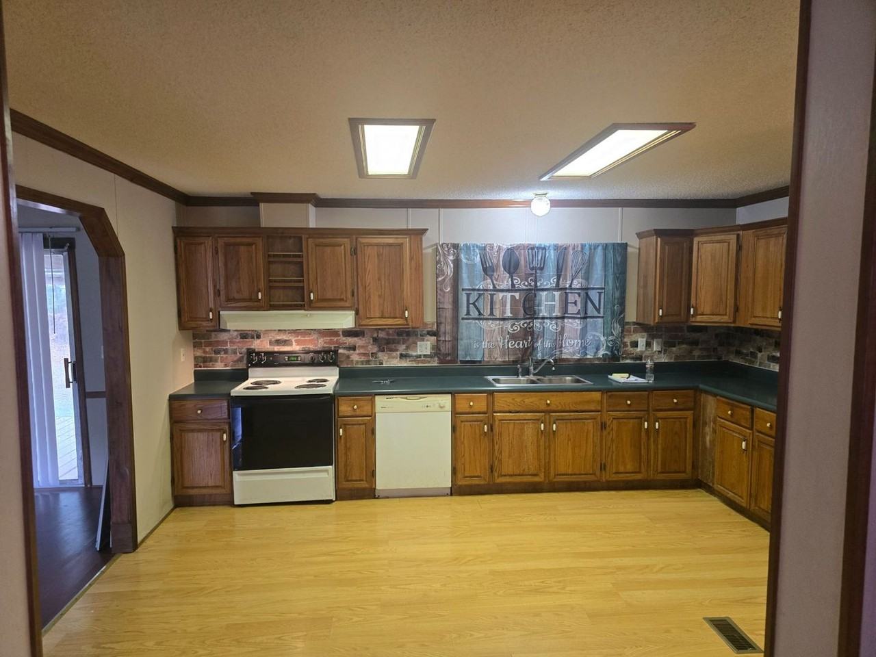 8133 Trey Way - Photo 2 of 9