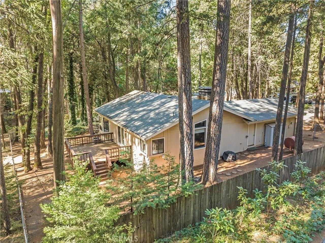 14334 Sinclair Circle - Photo 6 of 16