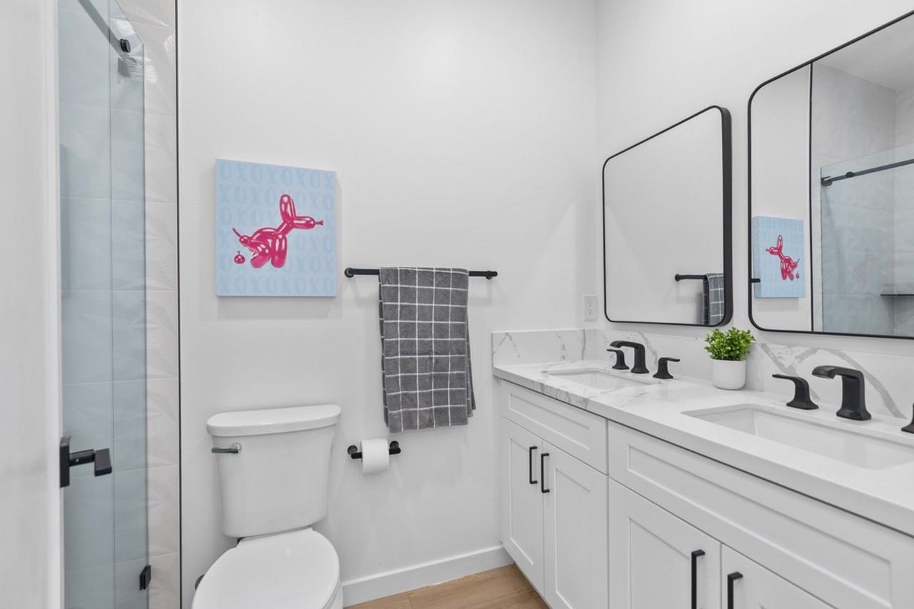 6409 Richard St - Photo 4 of 31