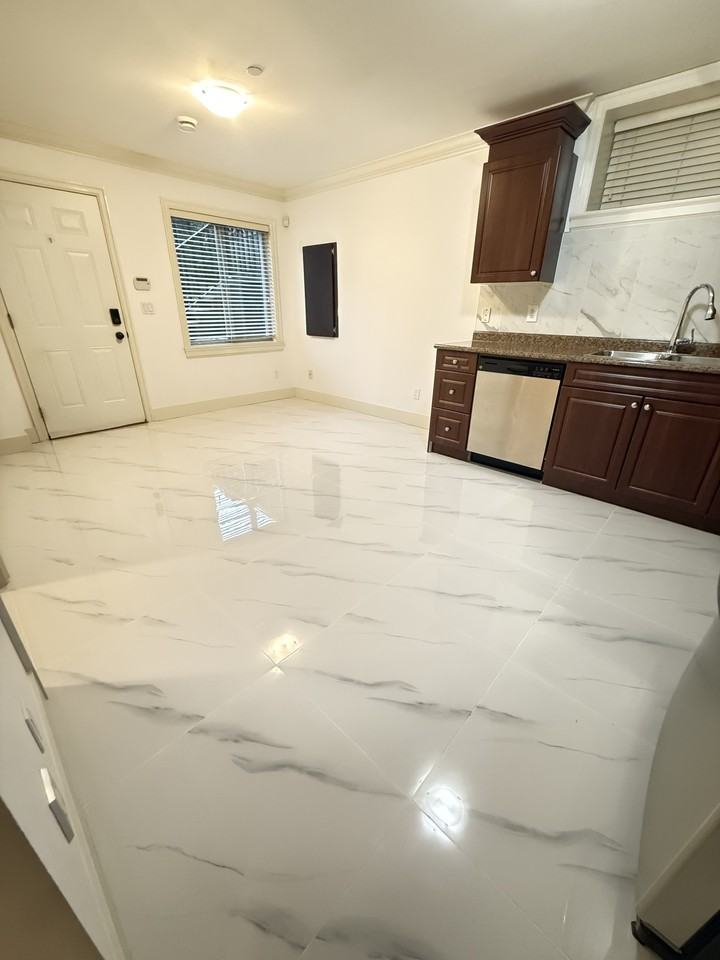 2806 West 12th Avenue - Photo 2 of 9