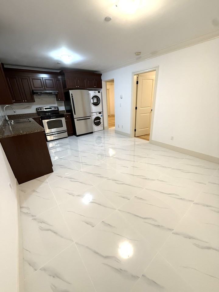 2806 West 12th Avenue - Photo 3 of 9