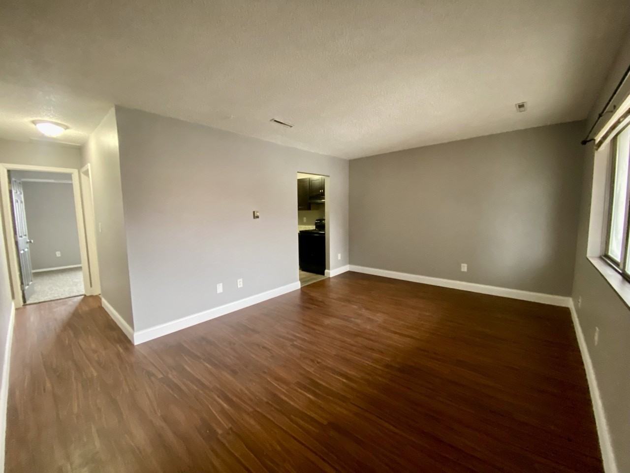 2595 Terrace Avenue - Photo 2 of 22