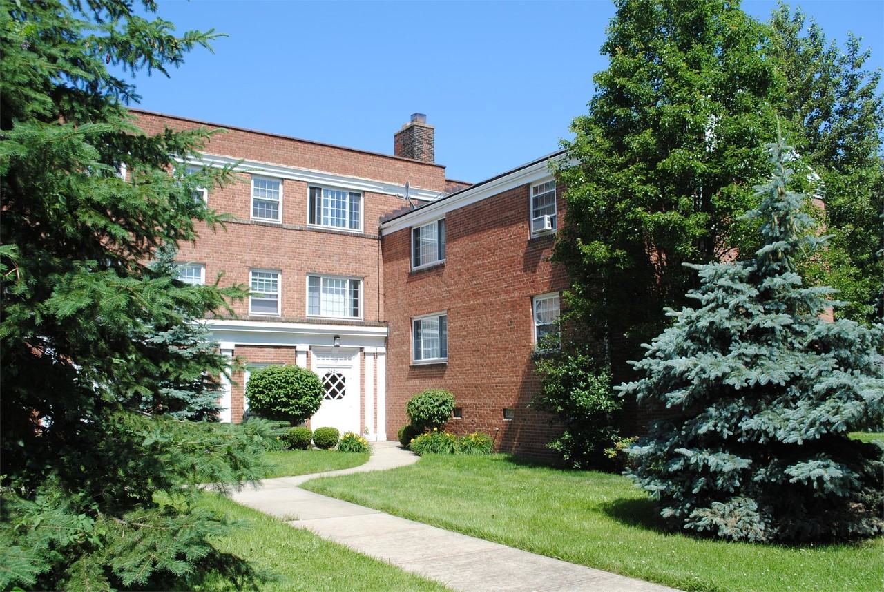 Shoreway Court Apts - Photo 2 of 48