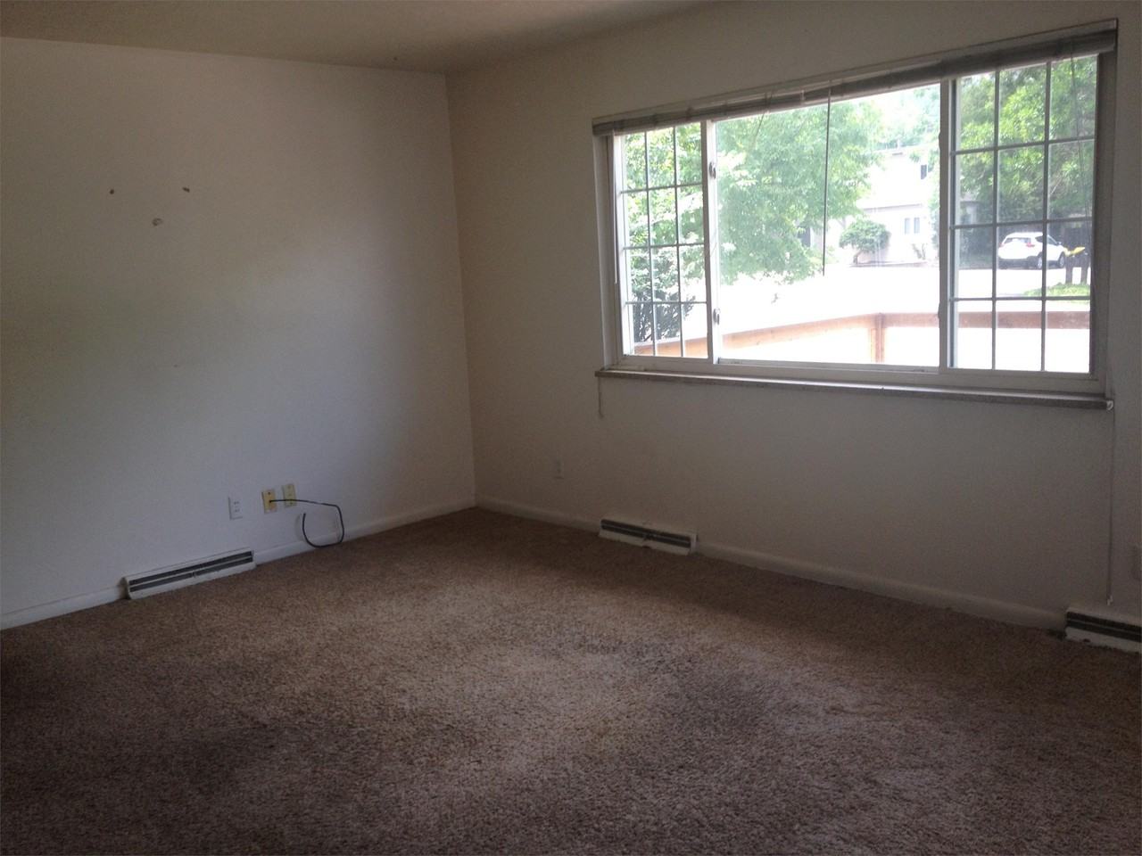 790 30th Street - Photo 6 of 20