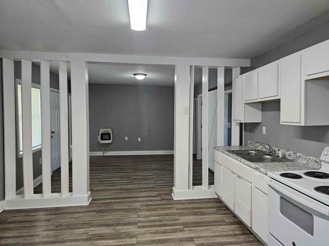 205 East Nettleton Avenue - Photo 5 of 23