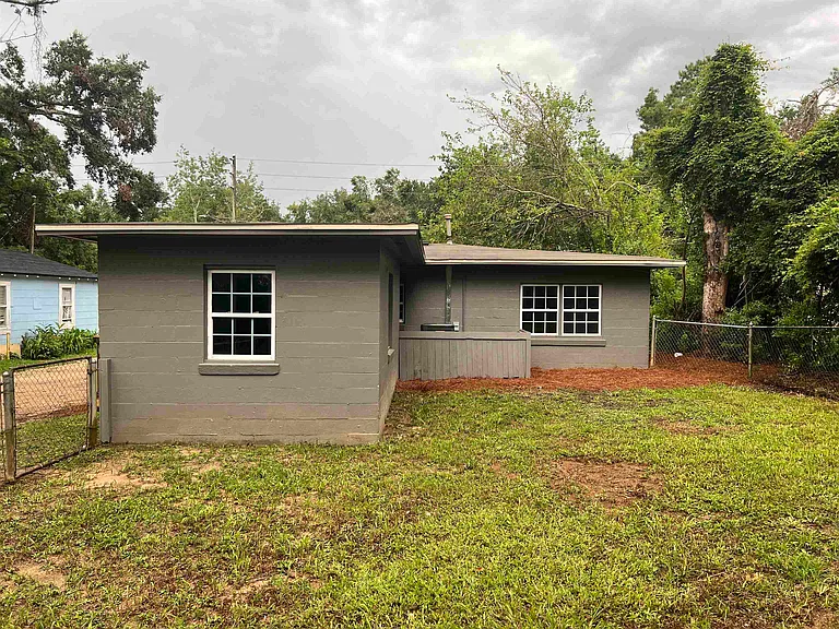 1240 Levy Avenue - Photo 2 of 10