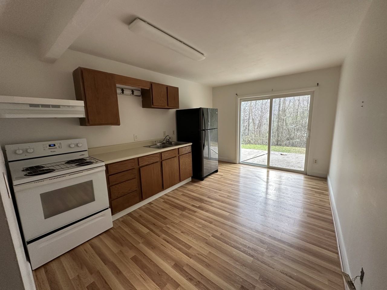 661 N Country Club Dr - Photo 2 of 8