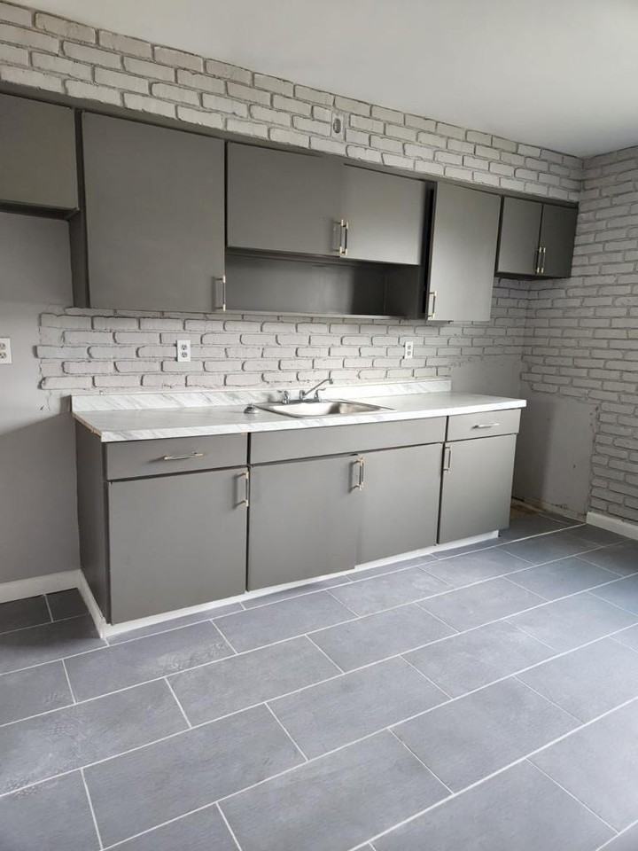 475 W Broadway - Photo 2 of 10