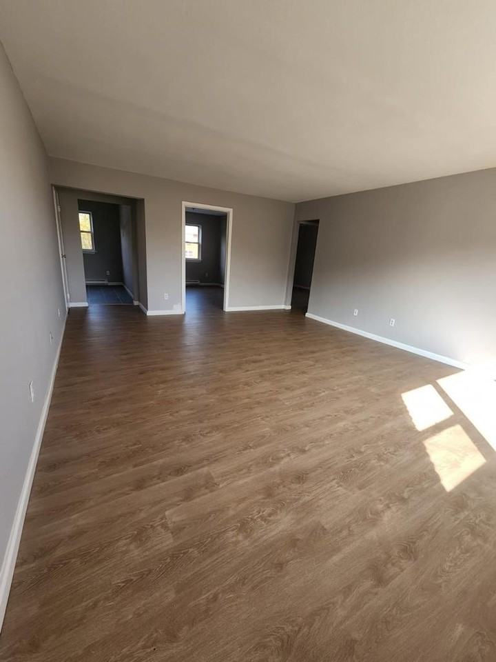 215 Buckley Street - Photo 2 of 20