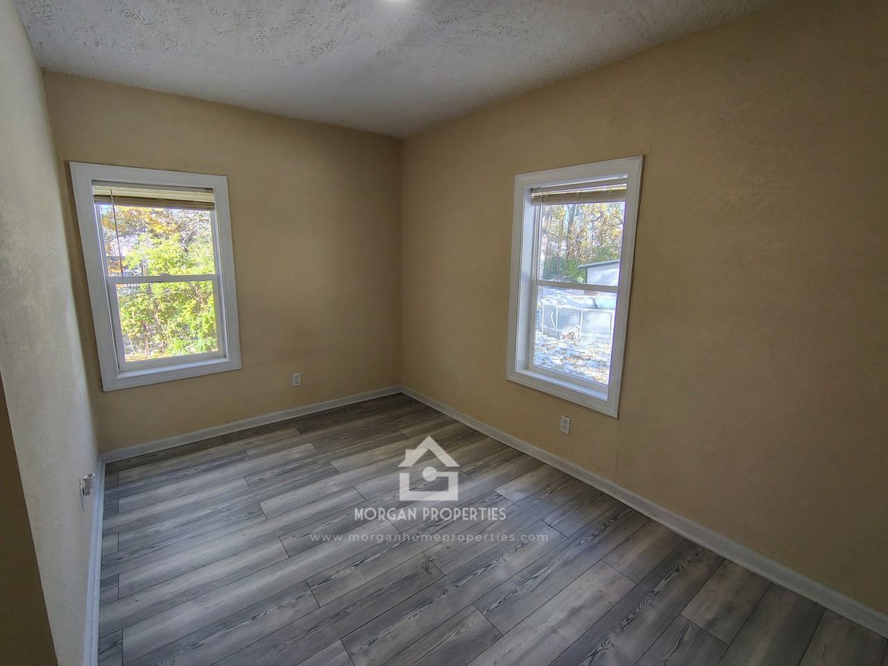 1140 Manor Court - Photo 4 of 5