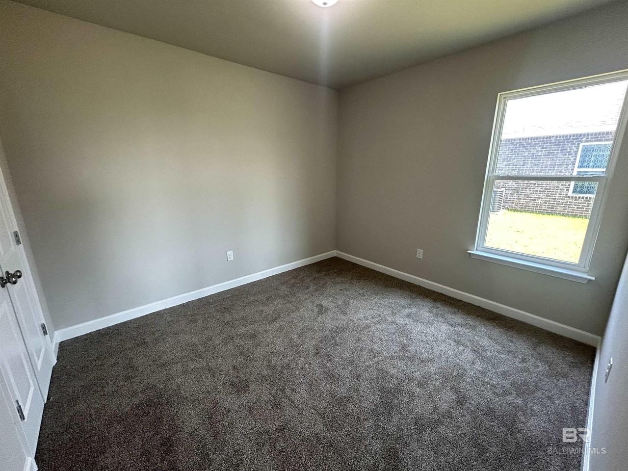 8736 Lockridge Rd - Photo 7 of 10