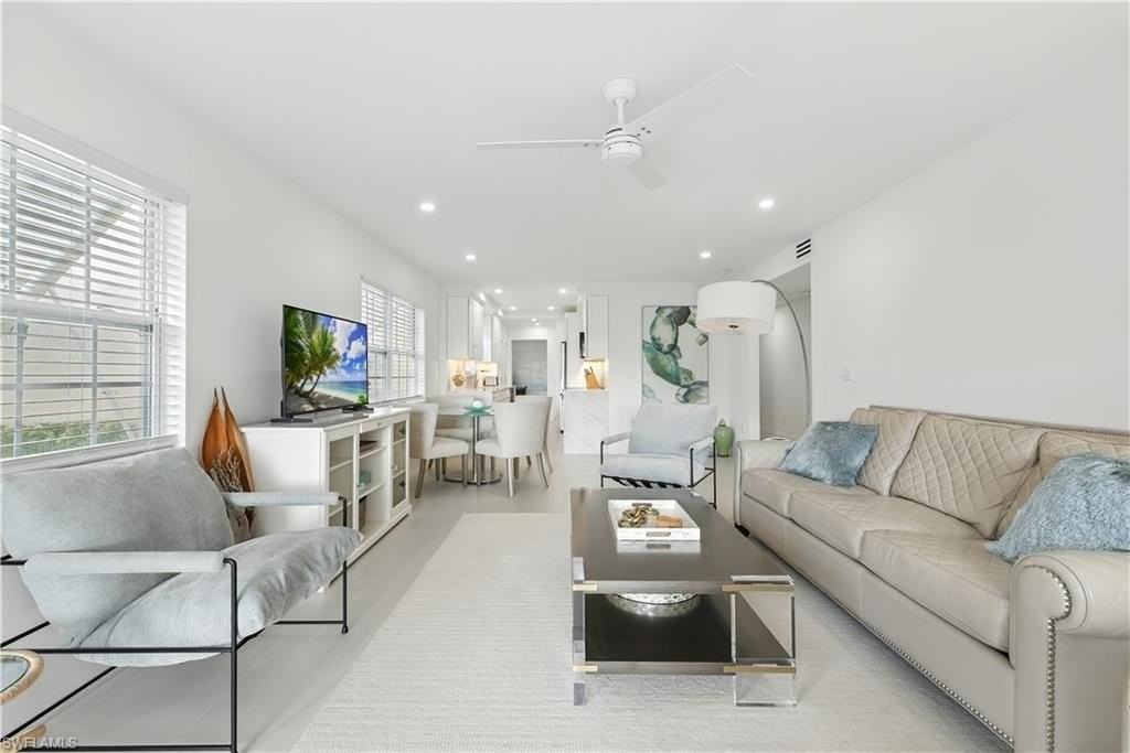 3070 Gulf Shore Blvd N #107 - Photo 4 of 35