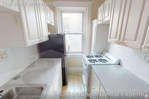 featured image of 11 Gray St #12