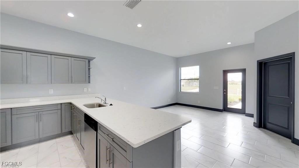 1315 Ne 8th Pl - Photo 4 of 18