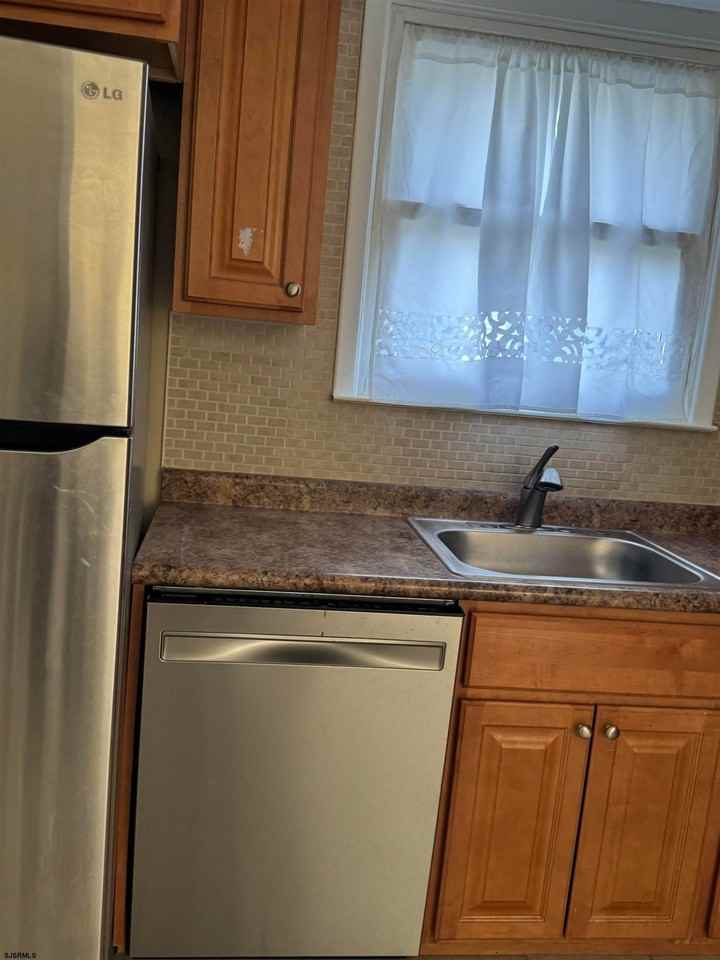 342 Hampshire Dr #2ndFL - Photo 5 of 11