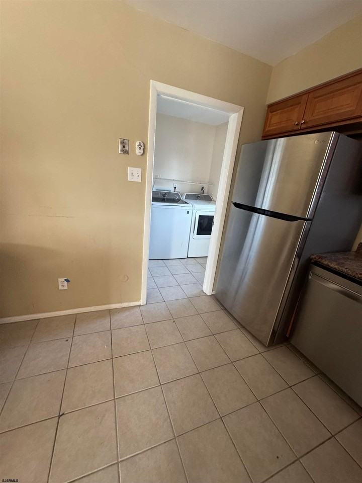 342 Hampshire Dr #2ndFL - Photo 6 of 11