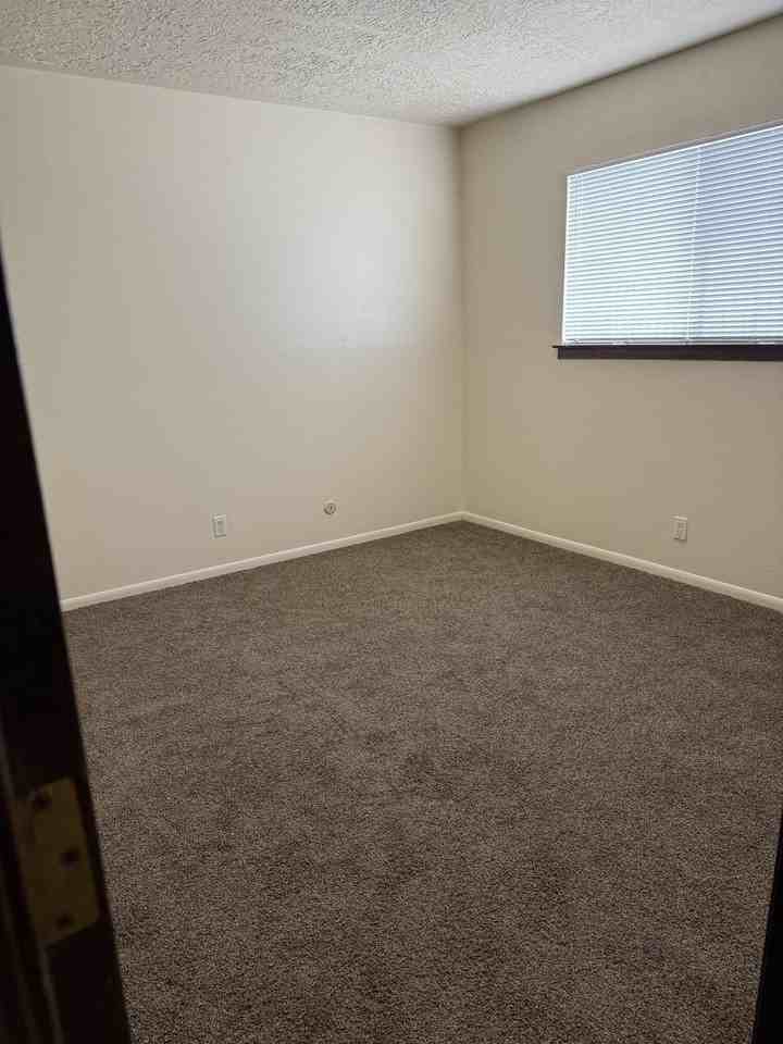 3101 Pennsylvania St Ne Apt 4 #4 - Photo 5 of 6